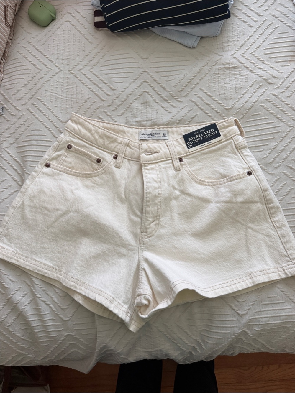 Abercrombie & Fitch Off-White High-Rise Relaxed Jean Shorts